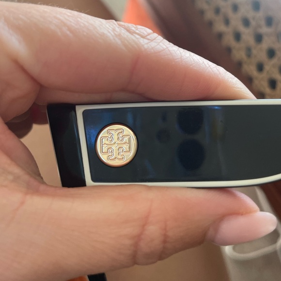 TORY BURCH CAT EYE SUNGLASSES GREAT CONDITION - Picture 2 of 12